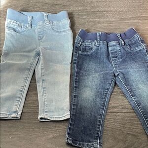 GAP Kids Light and Dark Blue Jeans Set